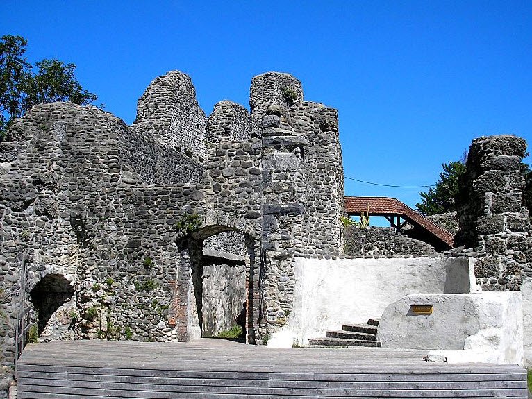 Burgruine Aitrach, Germany